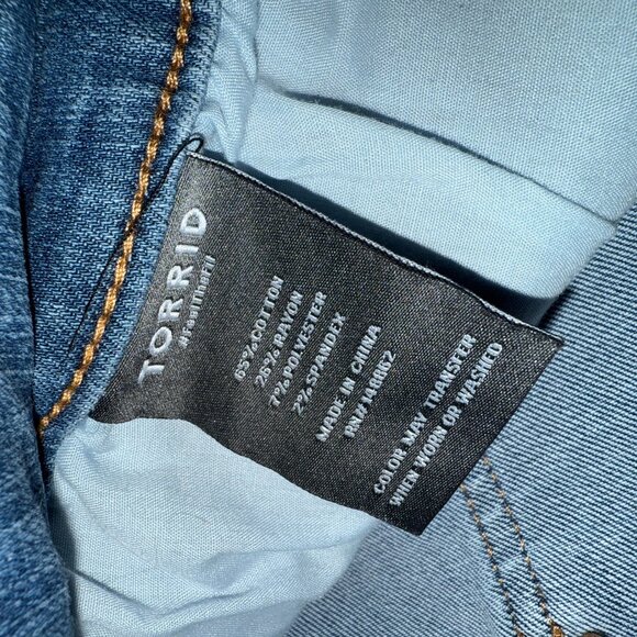 TORRID Perfect Boyfriend Ankle Premium Strectch Jeans - Picture 5 of 6